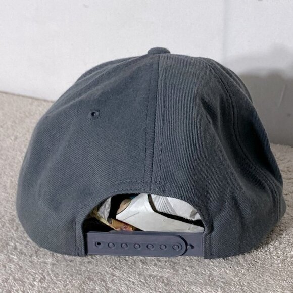 5/$25 The Golf Society Grey Snap Back Hat - Picture 5 of 11